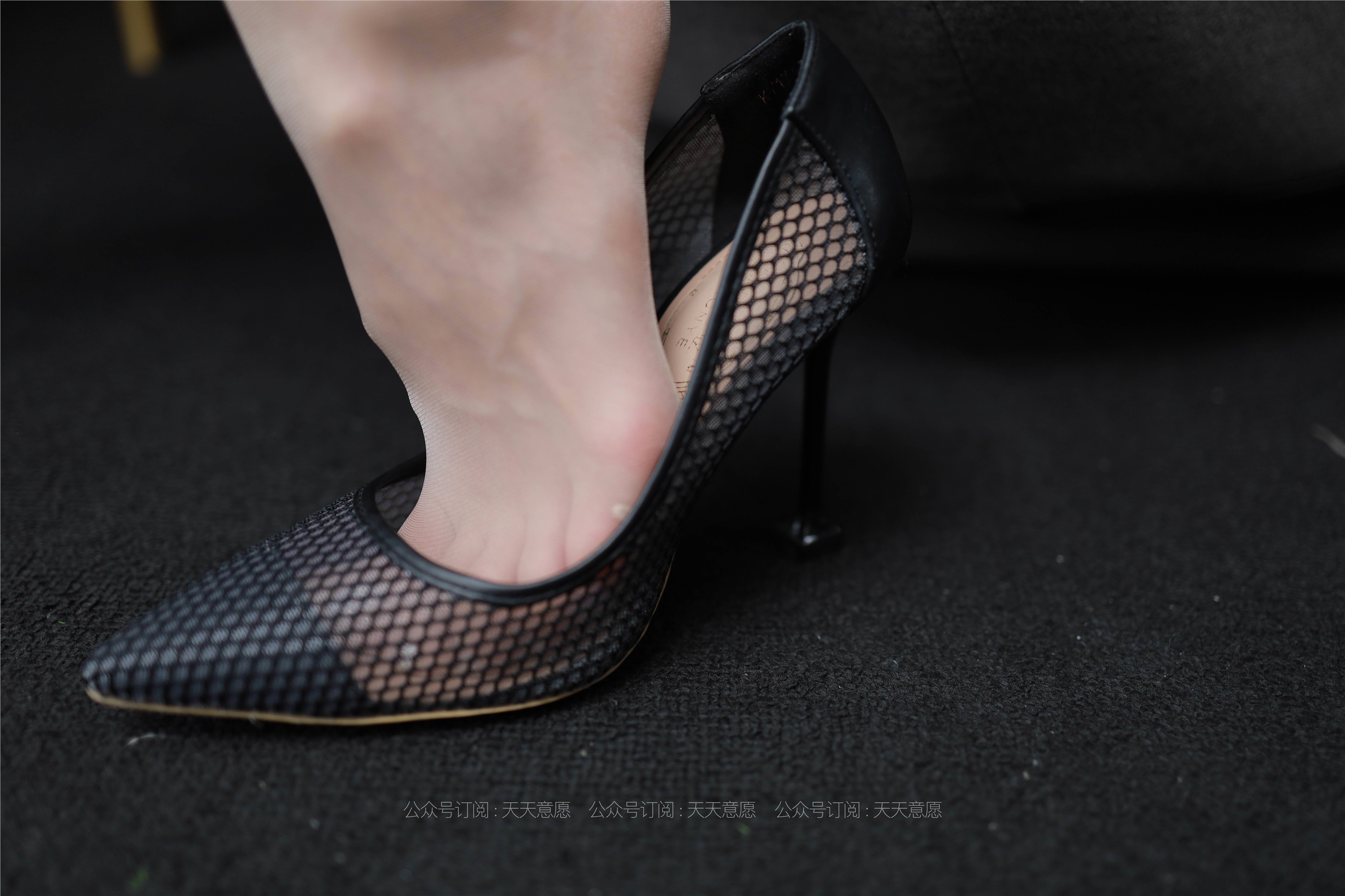 IESS异思趣向  2021.08.03 丝享家878：小六《邻家少女爱看书》